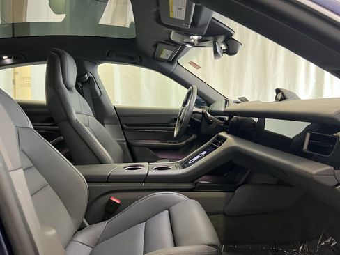 Certified 2022 Porsche Taycan 4S image 13