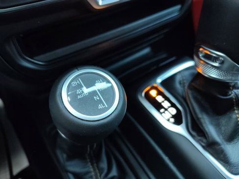 Used 2023 Jeep Wrangler Unlimited Sahara image 26