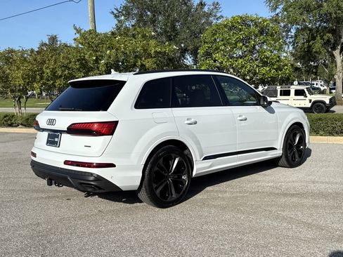 Used 2026 Audi Q7 3.0T Premium Plus w/ Premium Plus Package AWD/4WD image 4