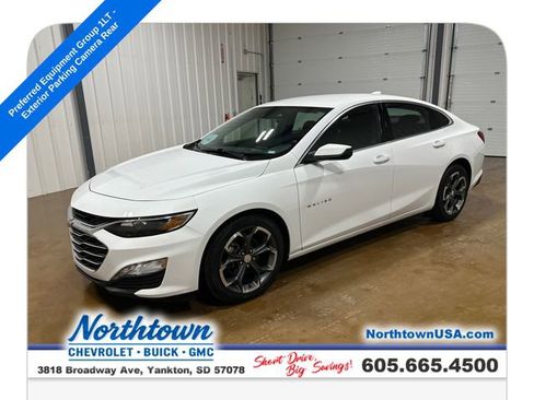 Used 2024 Chevrolet Malibu LT FWD image 1