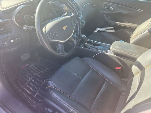 Used 2017 Chevrolet Impala Premier w/ Enhanced Convenience Package image 7