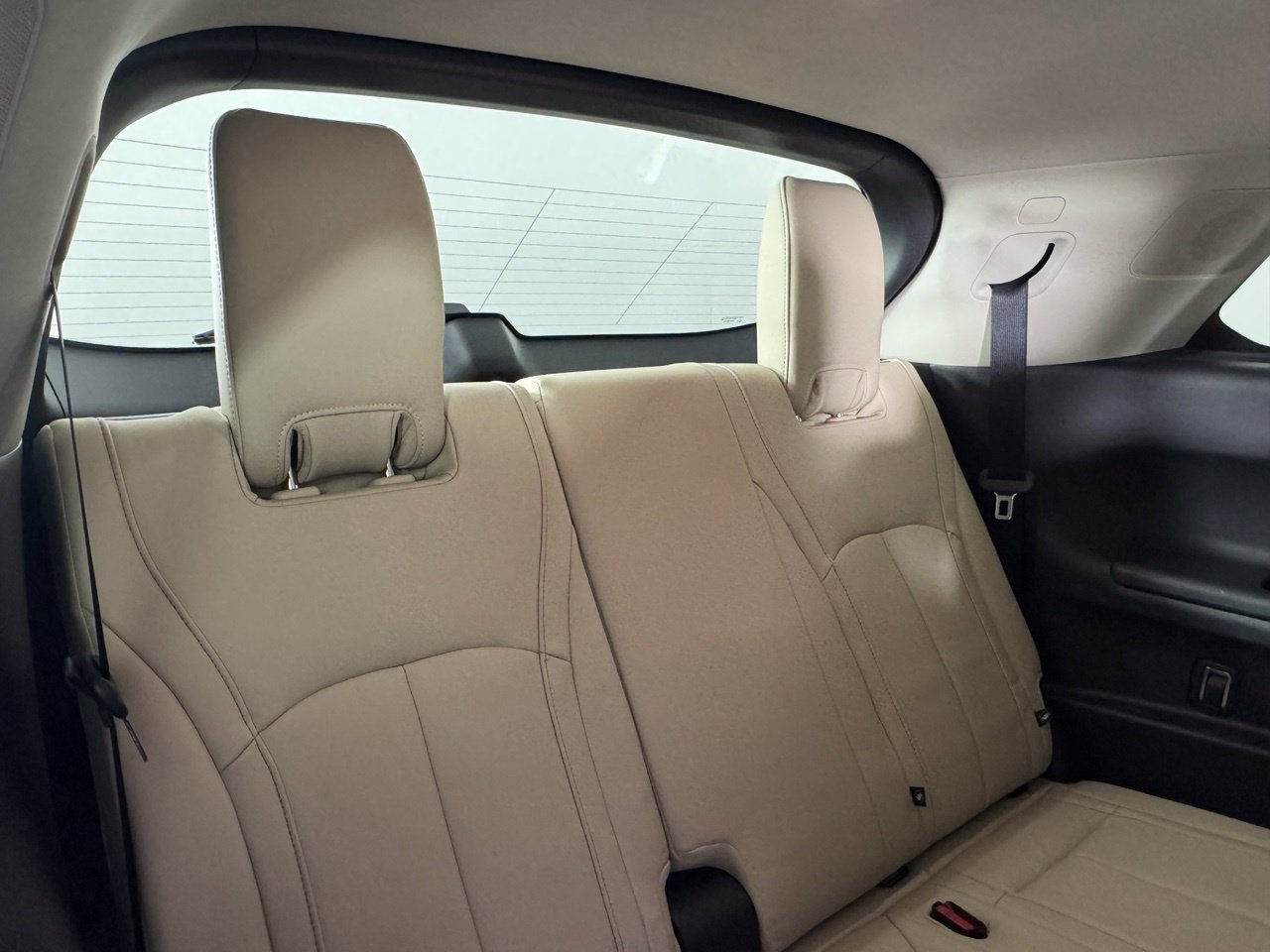 Used 2023 INFINITI QX60 Luxe w/ Cargo Package AWD/4WD image 38