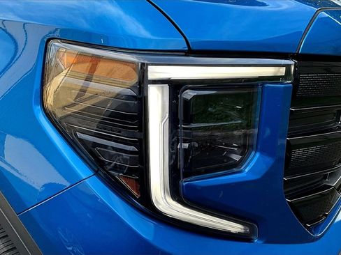 Used 2023 GMC Sierra 1500 Elevation image 28