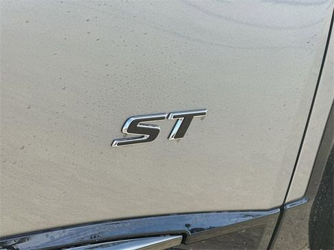 New 2026 Buick Envision Sport Touring image 28