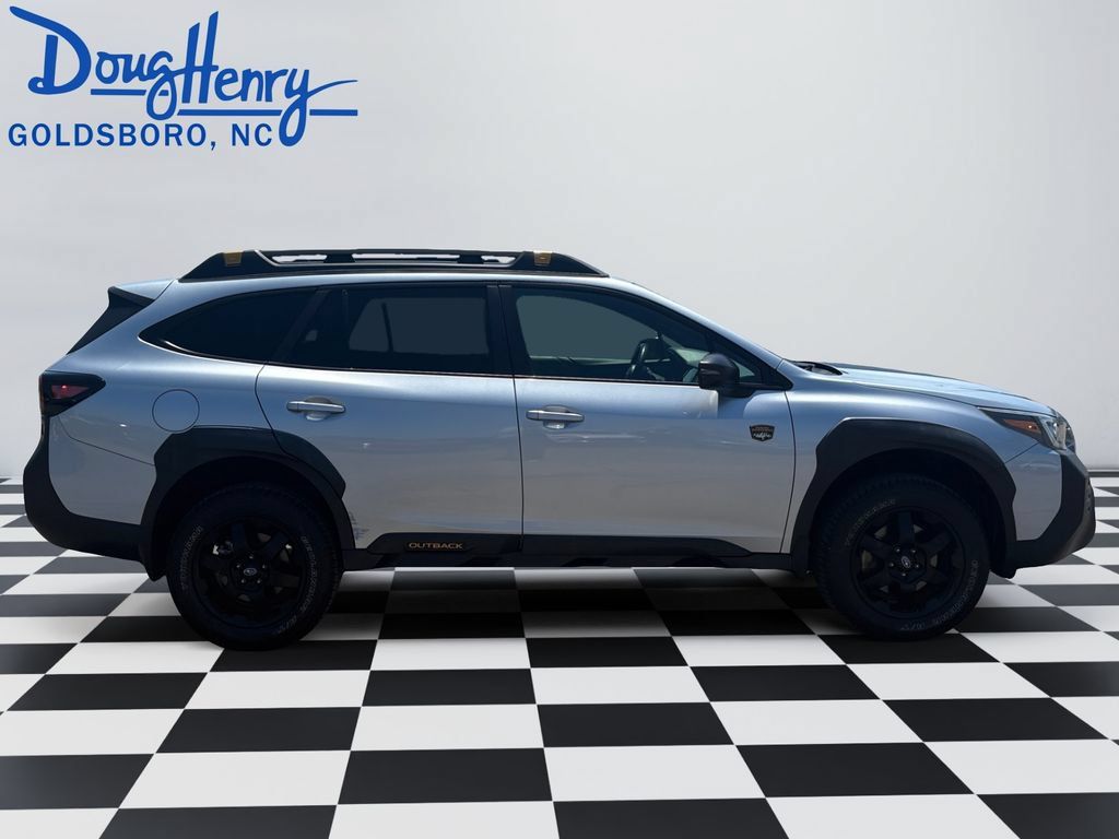 Used 2022 Subaru Outback Wilderness w/ Wilderness Package AWD/4WD image 6