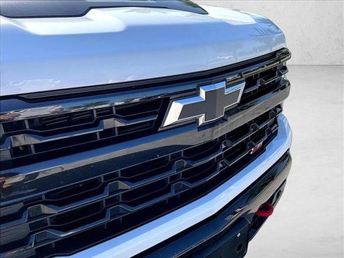 Used 2023 Chevrolet Silverado 1500 LT Trail Boss AWD/4WD image 27