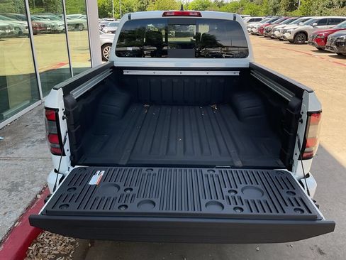 New 2026 Nissan Frontier SV w/ SV Convenience Package RWD image 17