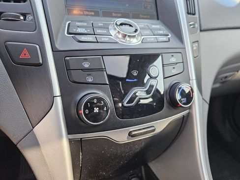 Used 2011 Hyundai Sonata SE w/ Navigation & Sunroof Pkg 4 image 19