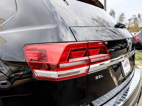Used 2018 Volkswagen Atlas SEL w/ R-Line Package image 21