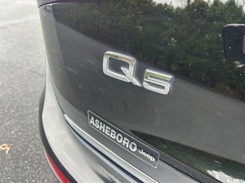 Used 2017 Audi Q5 2.0T Premium Plus w/ Technology Package image 12