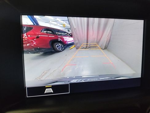 Used 2023 GMC Terrain SLE w/ Driver Convenience Package FWD image 29