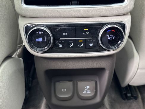 Used 2024 Genesis GV80 3.5T w/ Advanced Package image 22