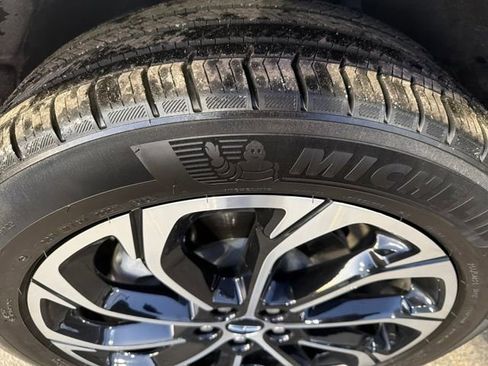 Used 2024 Lincoln Nautilus Reserve image 32