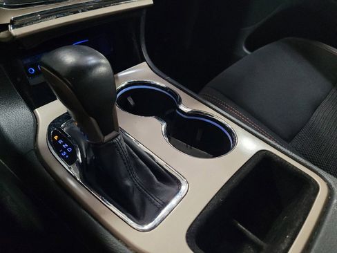 Used 2016 Jeep Grand Cherokee Laredo 75th Anniversary image 26