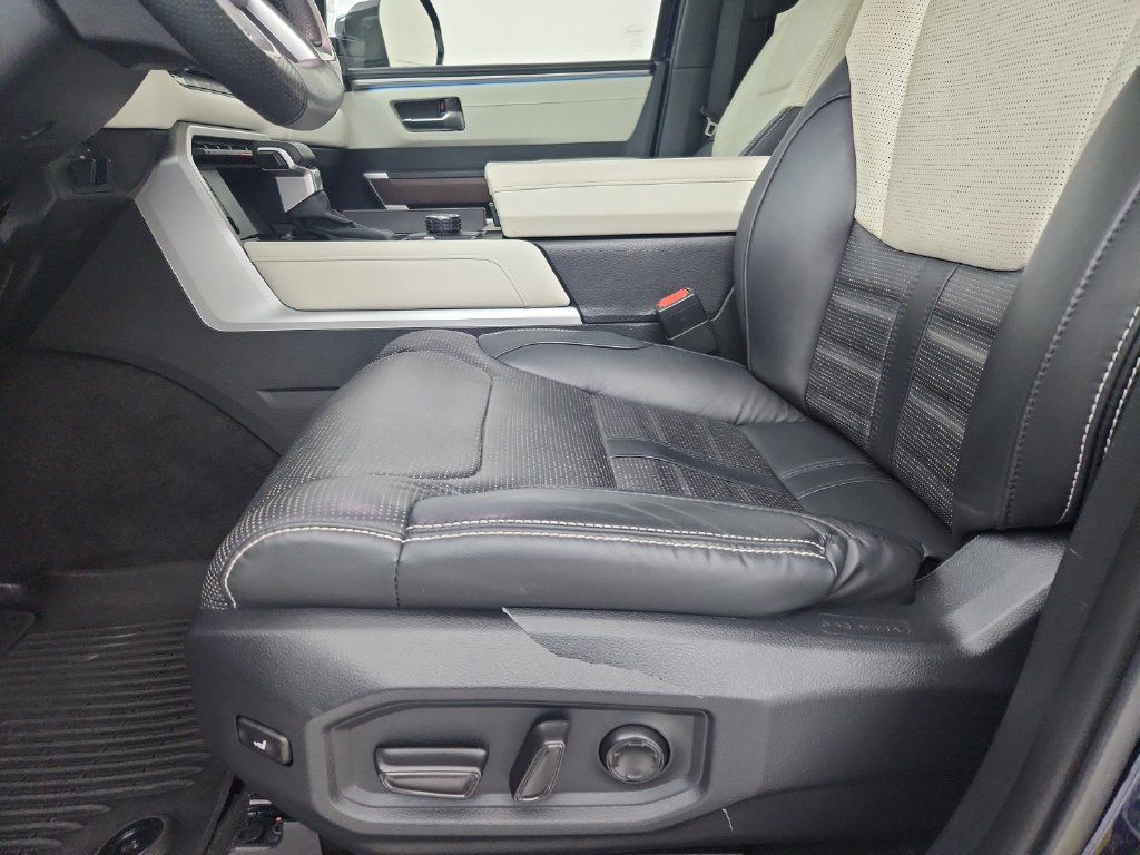 Used 2023 Toyota Sequoia Capstone AWD/4WD image 22