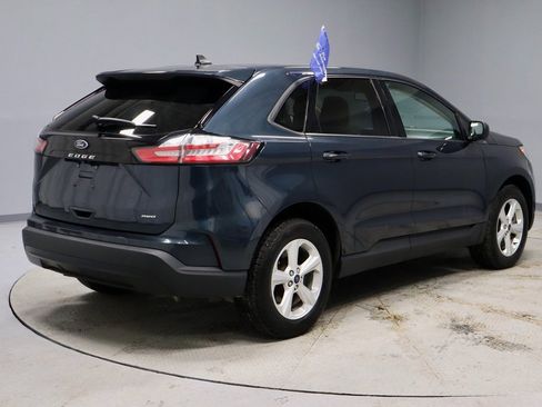 Certified 2022 Ford Edge SE image 12