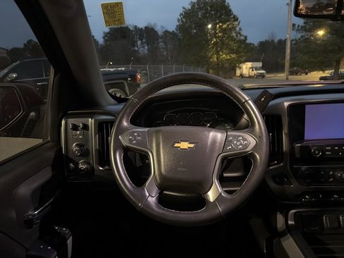 Used 2018 Chevrolet Silverado 1500 LT w/ Texas Edition image 36