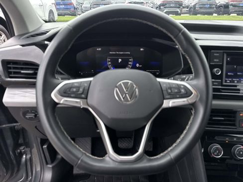 Used 2024 Volkswagen Taos SE FWD image 21