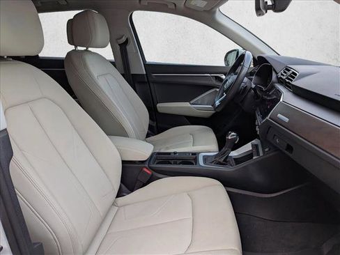 Used 2022 Audi Q3 2.0T Premium Plus w/ Premium Plus Package image 16