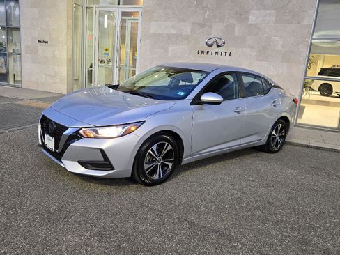 Used 2023 Nissan Sentra SV image 2