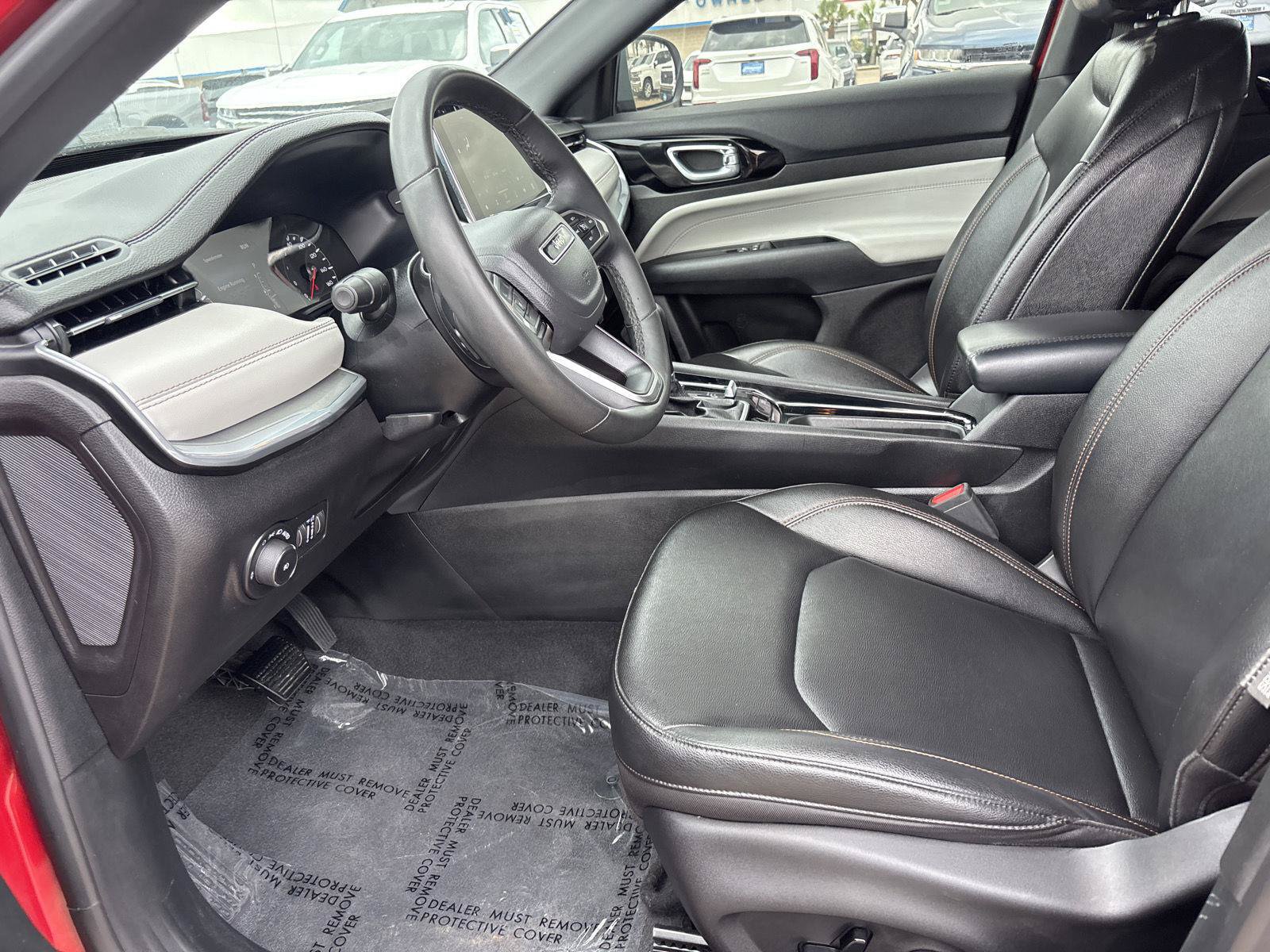 Used 2024 Jeep Compass Limited AWD/4WD image 28