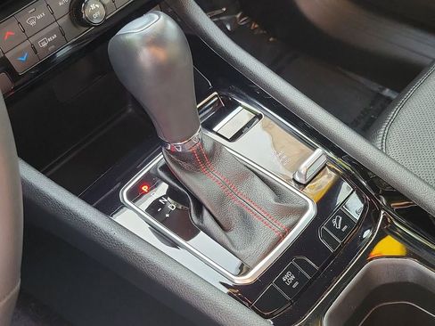 Used 2023 Jeep Compass Trailhawk w/ Trailhawk Elite Group image 11