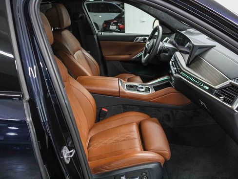 Used 2024 BMW X6 xDrive40i w/ Executive Package image 18
