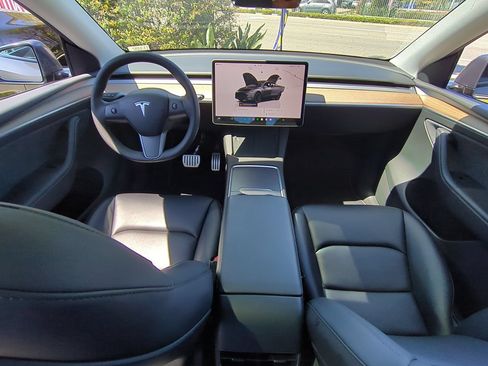 Used 2023 Tesla Model Y Performance AWD/4WD image 20