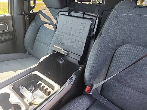 Certified 2019 RAM 1500 Big Horn AWD/4WD image 25