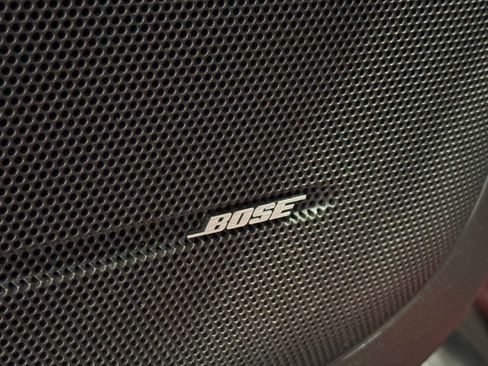 Used 2011 Chevrolet Traverse LT w/ Red Premiere Package image 9