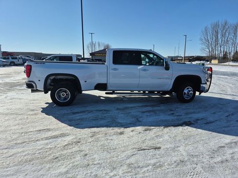 Used 2021 Chevrolet Silverado 3500 LTZ w/ LTZ Plus Package image 6