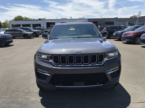 Used 2022 Jeep Grand Cherokee Limited 4xe w/ Luxury Tech Group II AWD/4WD image 8
