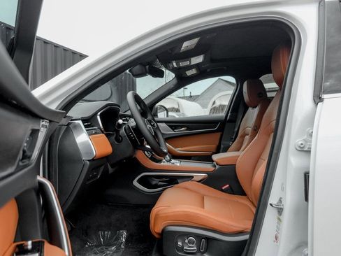 New 2026 Jaguar F-PACE R-Dynamic S image 10