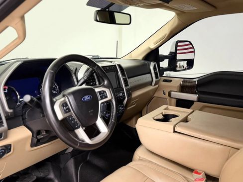 Used 2019 Ford F250 Lariat w/ Chrome Package AWD/4WD image 15