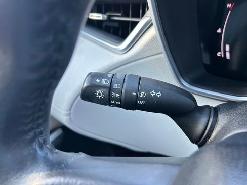 Used 2023 Toyota Corolla Cross XLE w/ Convenience Package image 22