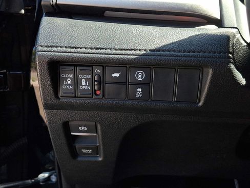 Used 2023 Honda Odyssey Sport image 26