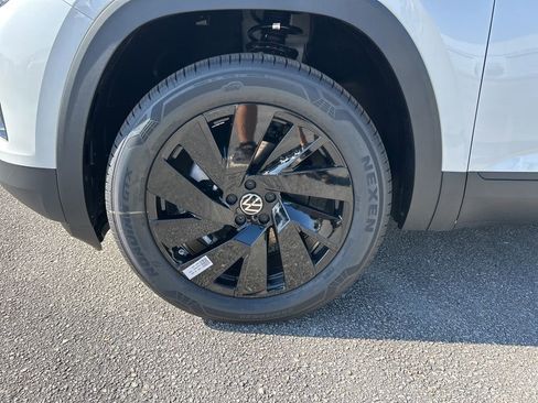 New 2026 Volkswagen Atlas Cross Sport SE FWD image 55