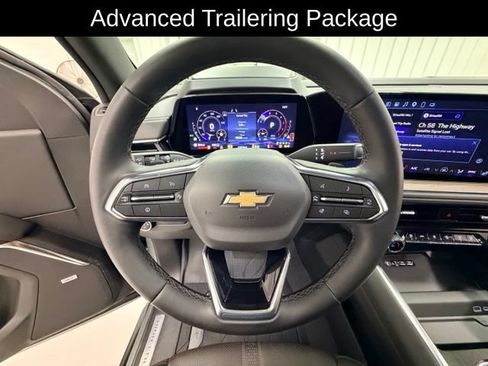 Certified 2025 Chevrolet Tahoe High Country w/ Sun And Tow Package AWD/4WD image 9