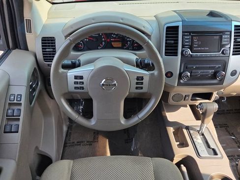 Used 2016 Nissan Frontier SV RWD image 11