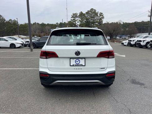 Used 2023 Volkswagen Taos S image 6