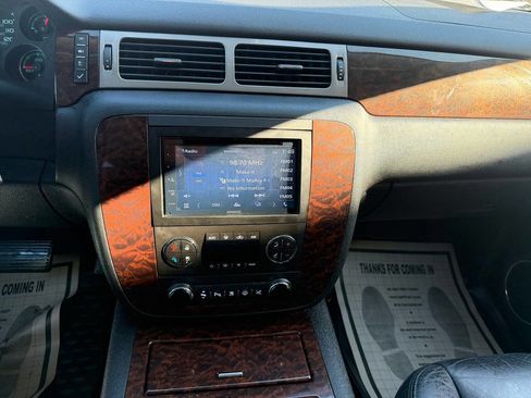 Used 2008 GMC Yukon Denali image 16