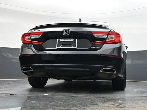 Used 2019 Honda Accord Sport image 32
