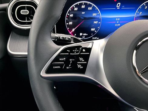 Used 2026 Mercedes-Benz GLC 300 image 21