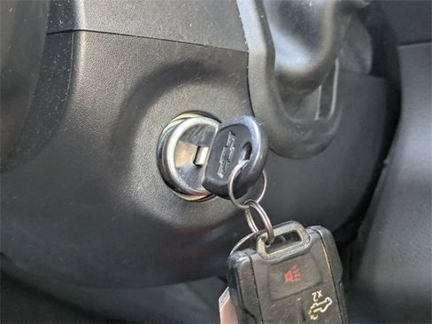 Used 2021 Chevrolet Silverado 1500 Custom image 18