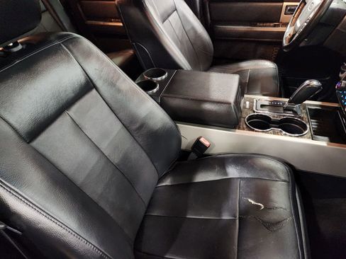 Used 2015 Ford Expedition Limited w/ Equipment Group 301A image 32