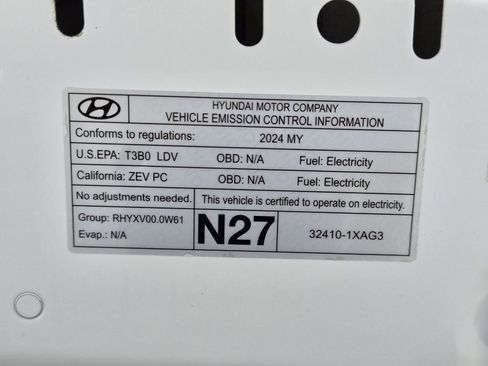 Used 2024 Hyundai Ioniq 5 SEL RWD image 29