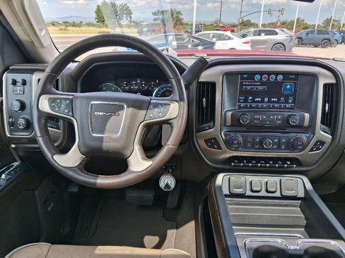 Used 2018 GMC Sierra 2500 Denali w/ Duramax Plus Package AWD/4WD image 27