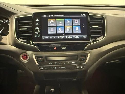 Used 2025 Honda Ridgeline Sport image 21