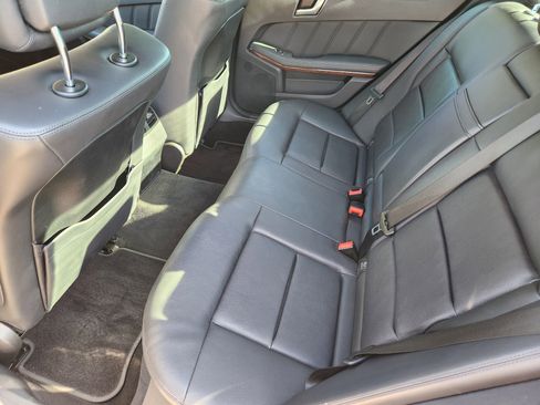 Used 2013 Mercedes-Benz E 350 Sedan image 32