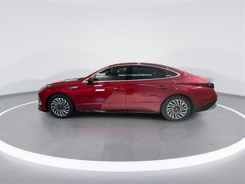 New 2025 Hyundai Sonata Limited image 4